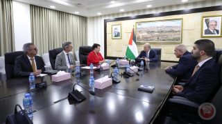 مصطفى يبحث مع اتحاد البلديات الهولندية دعم برامج بلديات الضفة وغزة وخطط التعافي والإعمار