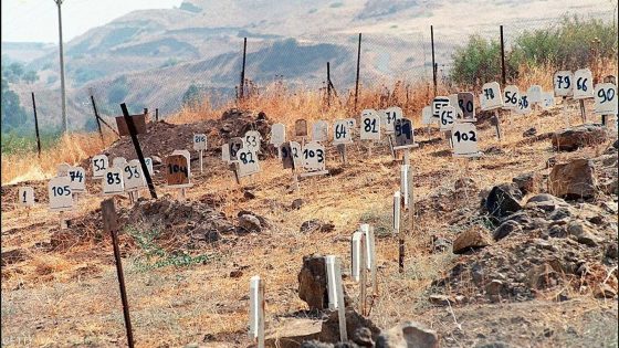 بينهم 67 طفلا.. الاحتلال يحتجز جثامين 735 شهيدًا