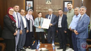 برهم يكرم بطلة آسيا في رياضة “المواي تاي”