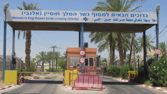 إغلاق معبر الكرامة: خنق إسرائيلي ممنهج يخنق الصناعة والتجارة الفلسطينية
