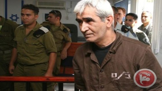 تحذيرات من تصفية بطيئة للقائد “أحمد سعدات” داخل سجون الاحتلال