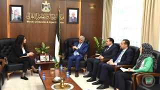 برهم يبحث مع سفيرة فلسطين الجديدة في العراق سبل التعاون لخدمة التعليم