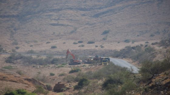 مستوطنون يحرثون مساحات من الأراضي في الأغوار الشمالية
