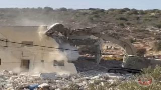 الاحتلال يهدم منزلا في بلدة بروقين غرب سلفيت
