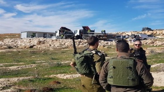 اعتقالات في الضفة.. مستوطنون يعتدون على مدرسة “التحدي” شمال طوباس