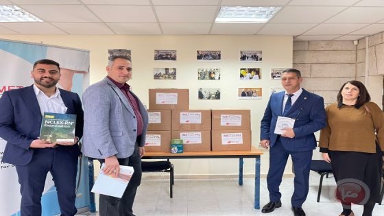 جمعية التربية الطبية الدولية ترفد مكتبة الجامعة العربية الأمريكية بكتب علمية طبية
