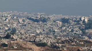 غزة.. غارات جوية جنوب القطاع وجيش الاحتلال يعلن قتل مزيد من المقاومين برفح