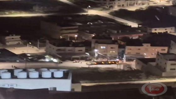 قوات الاحتلال تخلي منازل في زواتا بنابلس تمهيدًا لتفجير منزل أسير