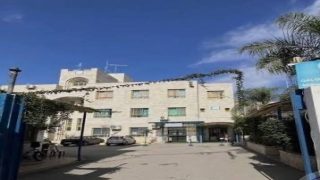اللجنة الشعبية تطالب الأونروا بتوضيح موقفها من اغلاق احدى الأقسام بمشفى الوكالة بقلقيلية
