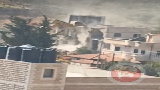 جرافات الاحتلال تهدم منزلا في بلدة الخضر جنوب بيت لحم