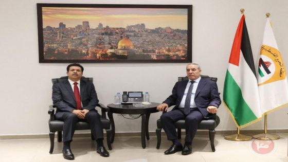 الشيخ يلتقي السفير التونسي لدى فلسطين ويبحثان مستجدات الأوضاع بغزة والضفة الغربية