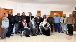 أبو هولي يلتقي اللجنة الشعبية لمخيم عين السلطان ويشيد بأدائها ويؤكد أهمية دور الأونروا