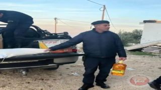 في مشهد إنساني مؤثر.. شرطة الخليل تحوّل مهمة اعتقال إلى مبادرة إغاثية