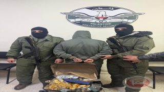 محدث: القبض على متورطين في سطو مسلح على محل للمجوهرات في الظاهرية