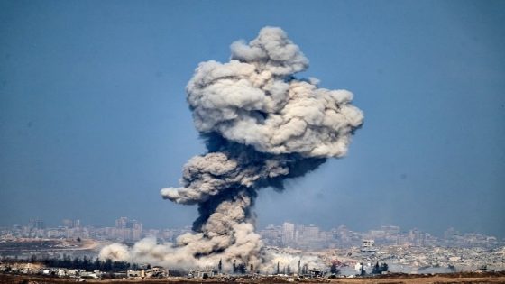 غارات برفح وخان يونس ونسف منازل بغزة