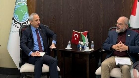 جمعية رجال الأعمال تبحث مع القنصل التركي إنشاء بنك فلسطيني–تركي مشترك
