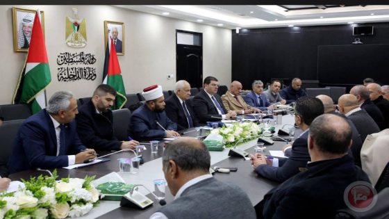 وزارة الداخلية تعقد لقاءً مع القائمين على مبادرة “حقنا… الجسر 24/7” لمتابعة ملف معبر الكرامة