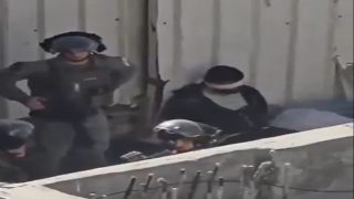 إصابة مواطن.. اقتحام وعمليات هدم واسعة في مخيم قلنديا وكفر عقب وشارع المطار