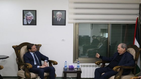 فتوح للقنصل الإيطالي: السلطة الفلسطينية جزء أساسي من إدارة قطاع غزة