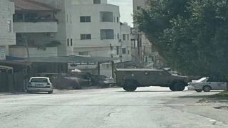 قوة خاصة من جيش الاحتلال تعتقل مواطنا من ضاحية شويكة