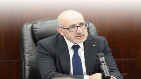 سلامة يتوجه إلى إسبانيا منتصف الشهر لبحث الإفراج عن أموال المقاصة وإعمار غزة