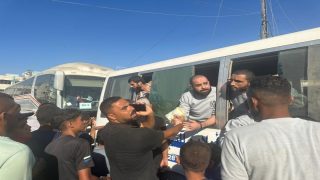 بالأسماء.. الاحتلال يفرج عن 10 أسرى من قطاع غزة