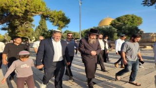 المتطرف بن غفير يقتحم الأقصى
