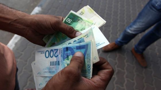 المالية تعلن موعد صرف رواتب الموظفين عن تشرين الثاني