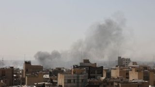 “الخارجية ” تطمئن الجاليات وتدعو للحيطة والحذر وسط الأوضاع الإقليمية