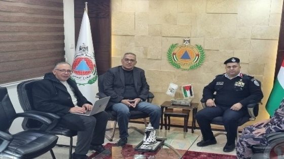 اجتماع مشترك بين وحدة الوقاية من المخدرات والدفاع المدني لتعزيز جهود الوقاية في المجتمع الفلسطيني