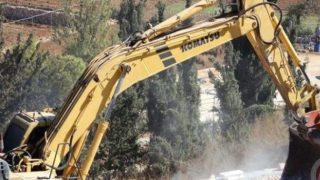 الاحتلال يهدم منزلا في بلدة شقبا غرب رام الله