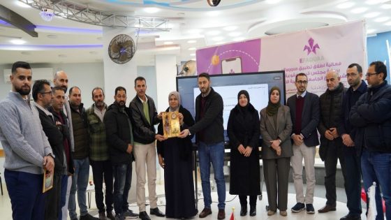 “العربية الأمريكية” ومجلس قروي فقوعه يطلقان تطبيق “AFQQUA” مشروع تخرج لطلبة الهندسة