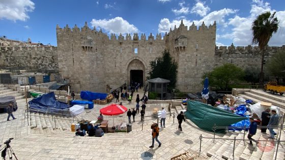 تجار القدس ينتظرون بأمل انتعاش اسواقهم في شهر رمضان الفضيل رغم الظروف الصعبة