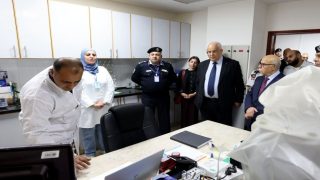 وزير الداخلية يشارك في افتتاح قسم الفحوص البيولوجية (DNA) في المختبر الجنائي