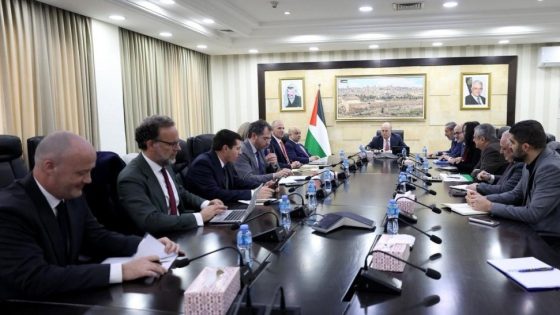 مصطفى يلتقي مسؤولين دوليين ويحذر من خطورة مشاريع ومخططات الضم والتوسع الاستيطاني