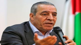 السلطة تحذر المؤسسات المدنية والأمنية: لا للتعامل مع الاحتلال والتزموا بالقانون