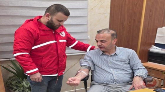 المئات يتوافدون للتبرع بالدم في الخليل