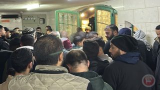 الاحتلال يقتحم مسجد في يطا ويضييق الخناق على سكان مسافر يطا