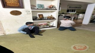 الاحتلال يداهم منازل في الزاوية وياسوف وينكل بأصحابها
