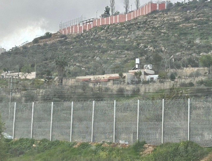 البرغوثي في زيارة لبلدات وتجمعات مهددة: أهم ما يحتاجه الشعب الفلسطيني دعم صموده في مواجهة البطش والاستيطان