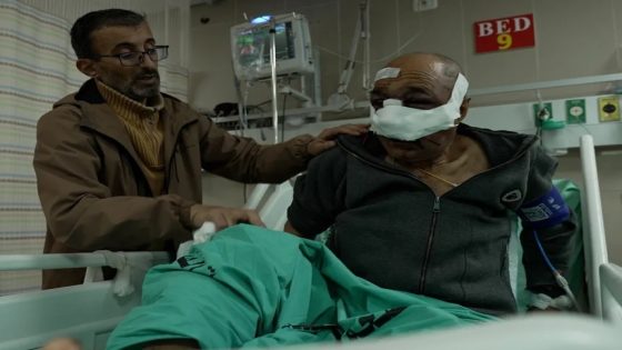 جندي إسرائيلي يخنق مصور CNN ويطرحه أرضا ويقول: “أرض الضفة كلها لنا”