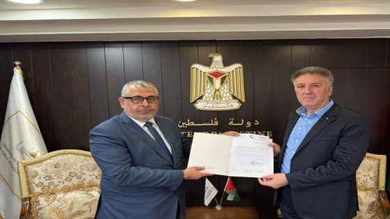 منظمة التعاون الإسلامي تهنئ الوزير عساف بفوز “وفا” بجائزة “يونا” للمهنية الإعلامية