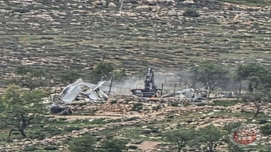 الاحتلال يهدم منزلا ويشرد عائلة في “خربة المراجم” جنوب نابلس