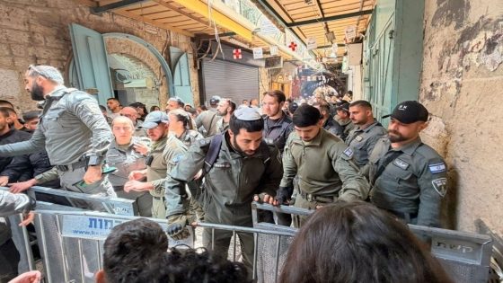 الخارجية تدين اعتداء الاحتلال على المصلين والكشافة خلال “سبت النور” في القدس
