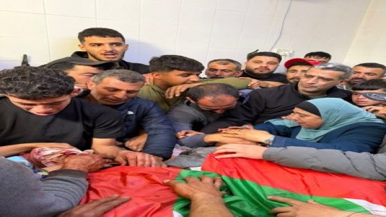 شهيدان أحدهما طالب في هجوم للمستوطنين على مدرسة بقرية المغير