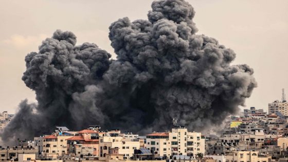 غزة.. الاحتلال ينسف منازل بحي التفاح واستمرار القصف وراء الخط الأصفر