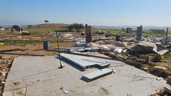 أريحا: تهجير 5 عائلات غرب العوجا عقب هجوم للمستوطنين