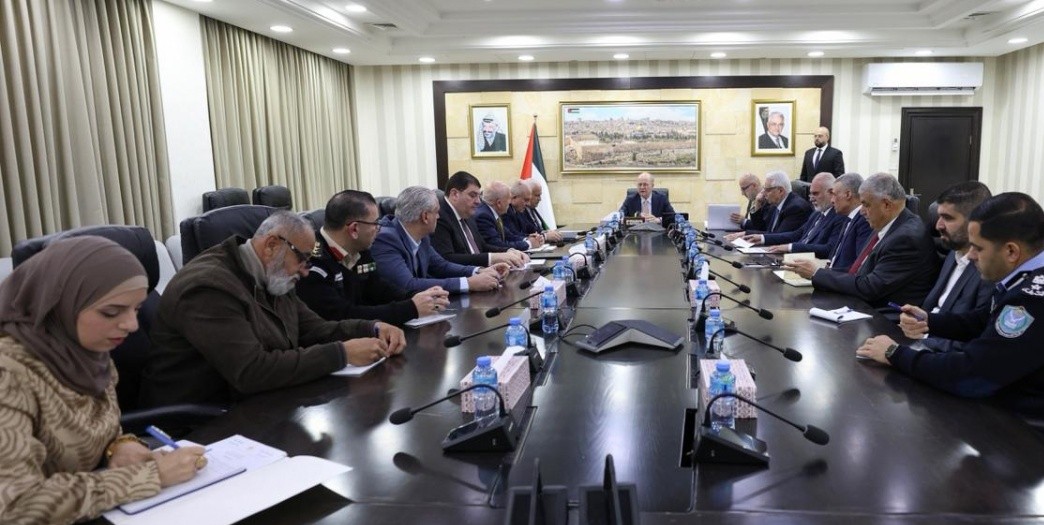 رئيس الوزراء يترأس اجتماعا لتعزيز الرقابة على الأسواق وحماية المستهلك
