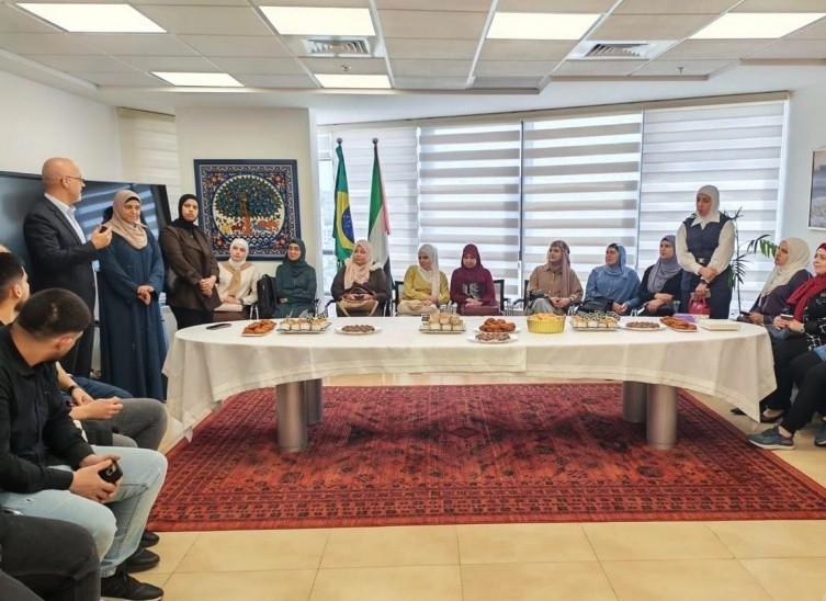 مكتب الممثلية البرازيلية في فلسطين يحتفل بتخريج عدة مستويات من طلبة اللغة البرتغالية
