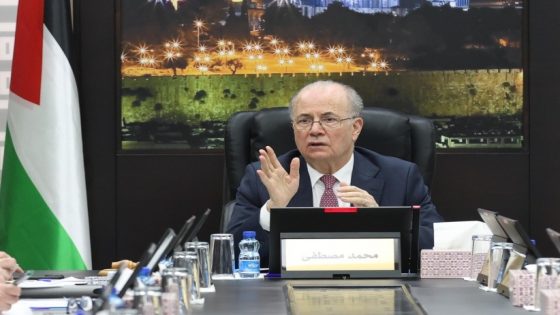 رئيس الوزراء يوجه بخصم رسوم ترخيص المركبات والرخص الشخصية للموظفين العموميين من رصيد مستحقاتهم